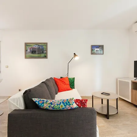 Fauvette Apartment *